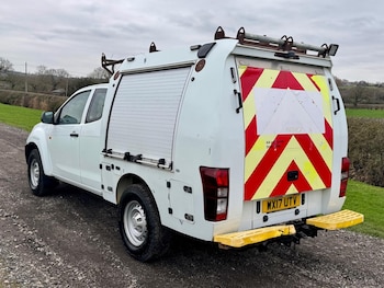 Used Isuzu D-Max 2017 for sale - 77610006: Photo