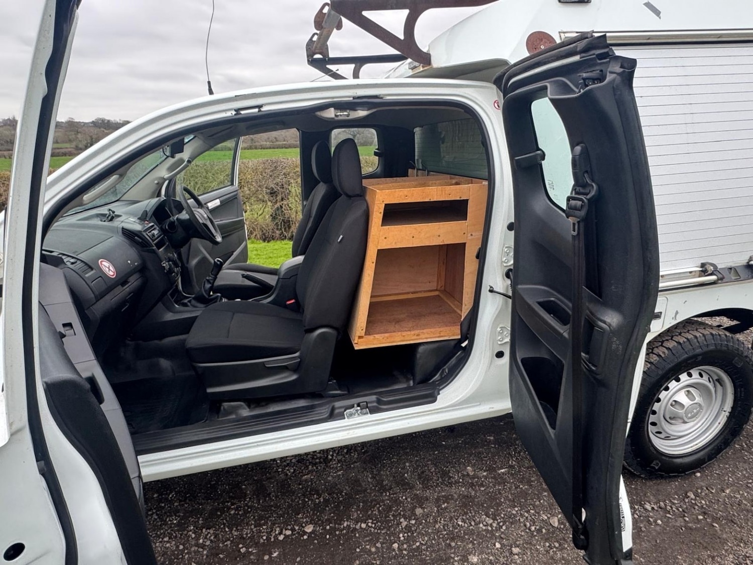 Used Isuzu D-Max 2017 for sale - 77610006: Photo 9