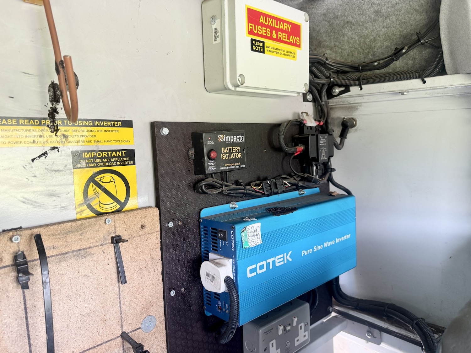 Used Land Rover Defender 2014 for sale - 78018430: Photo 9