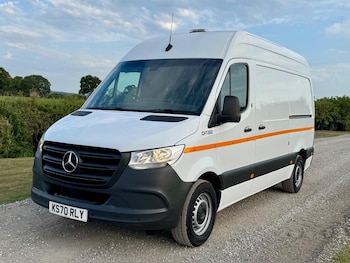 Mercedes-Benz - Sprinter