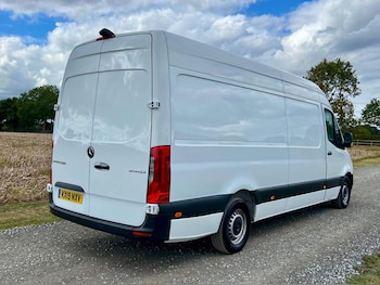 Used Mercedes-Benz Sprinter 2019 for sale - 75767157: Photo