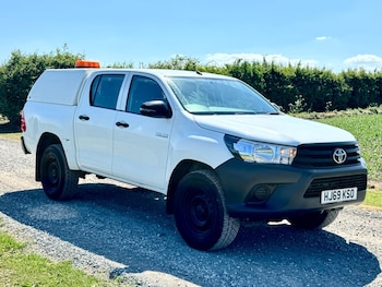 Used Toyota Hilux 2019 for sale - 76794469: Photo