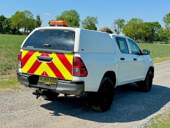 Used Toyota Hilux 2019 for sale - 76794469: Photo