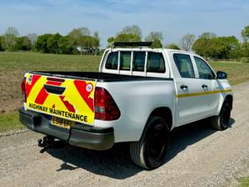 Used Toyota Hilux 2018 for sale - 74640124: Photo