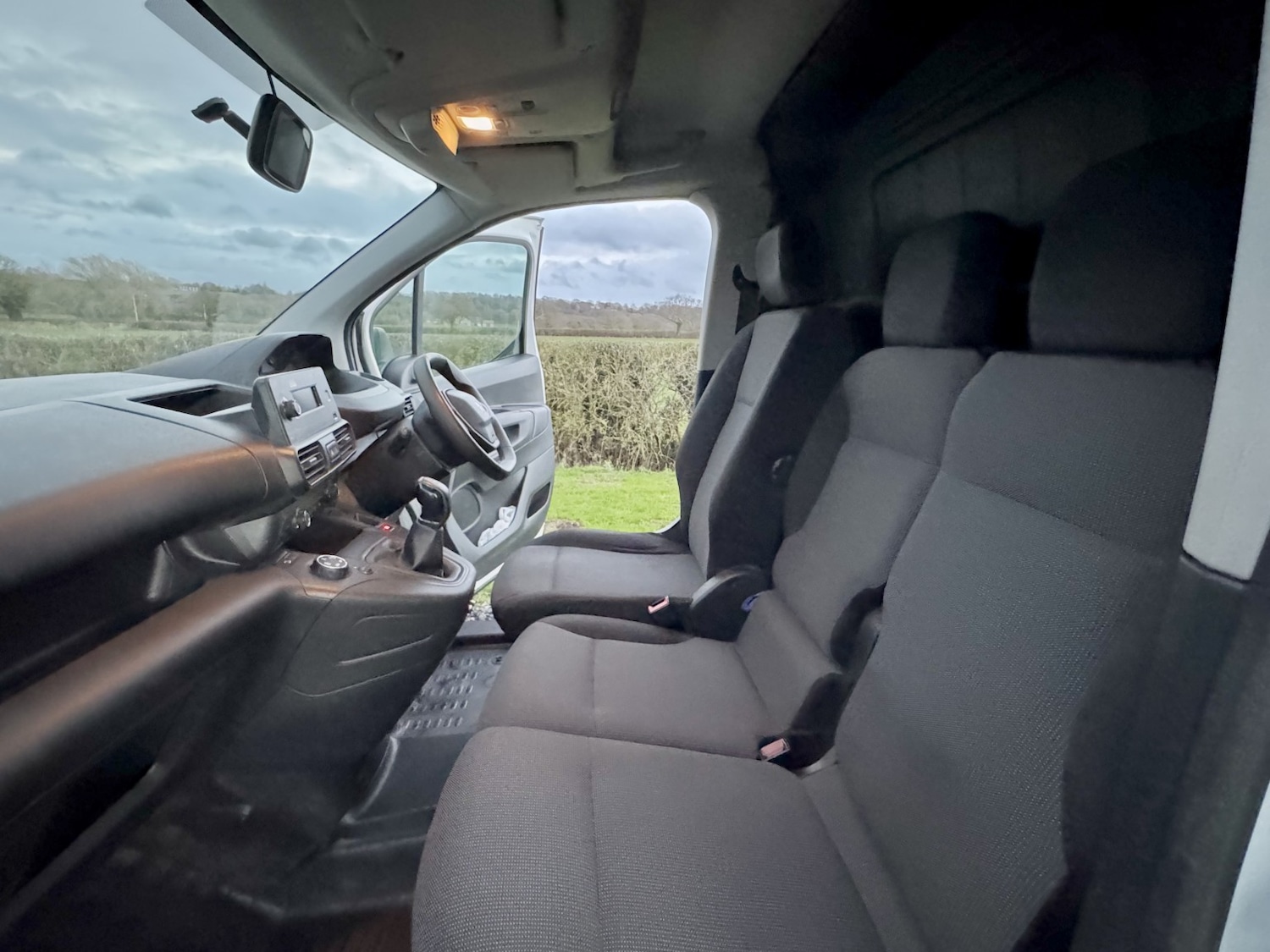 Used Peugeot Partner 2021 for sale - 77038988: Photo 10