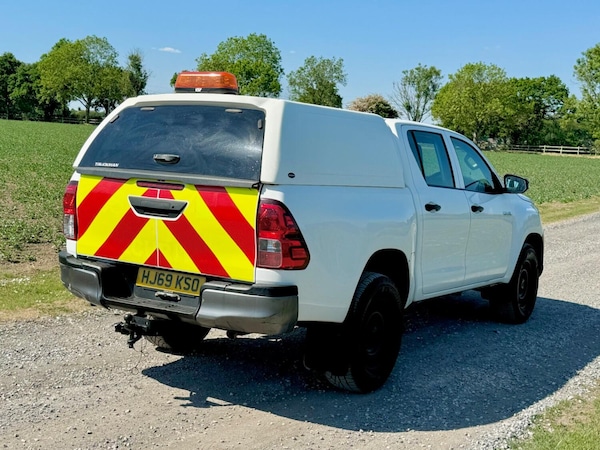 Used Toyota Hilux 2019 for sale - 74518839: Photo 3