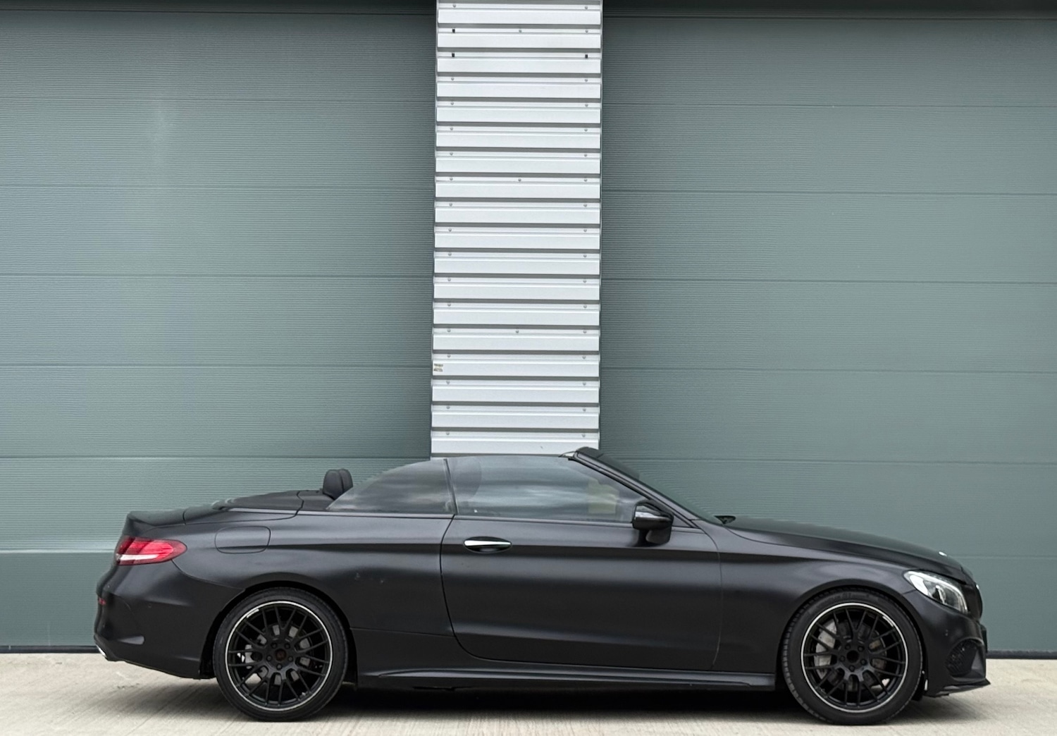 Used Mercedes-Benz C Class 2018 for sale - 78183096: Photo 2