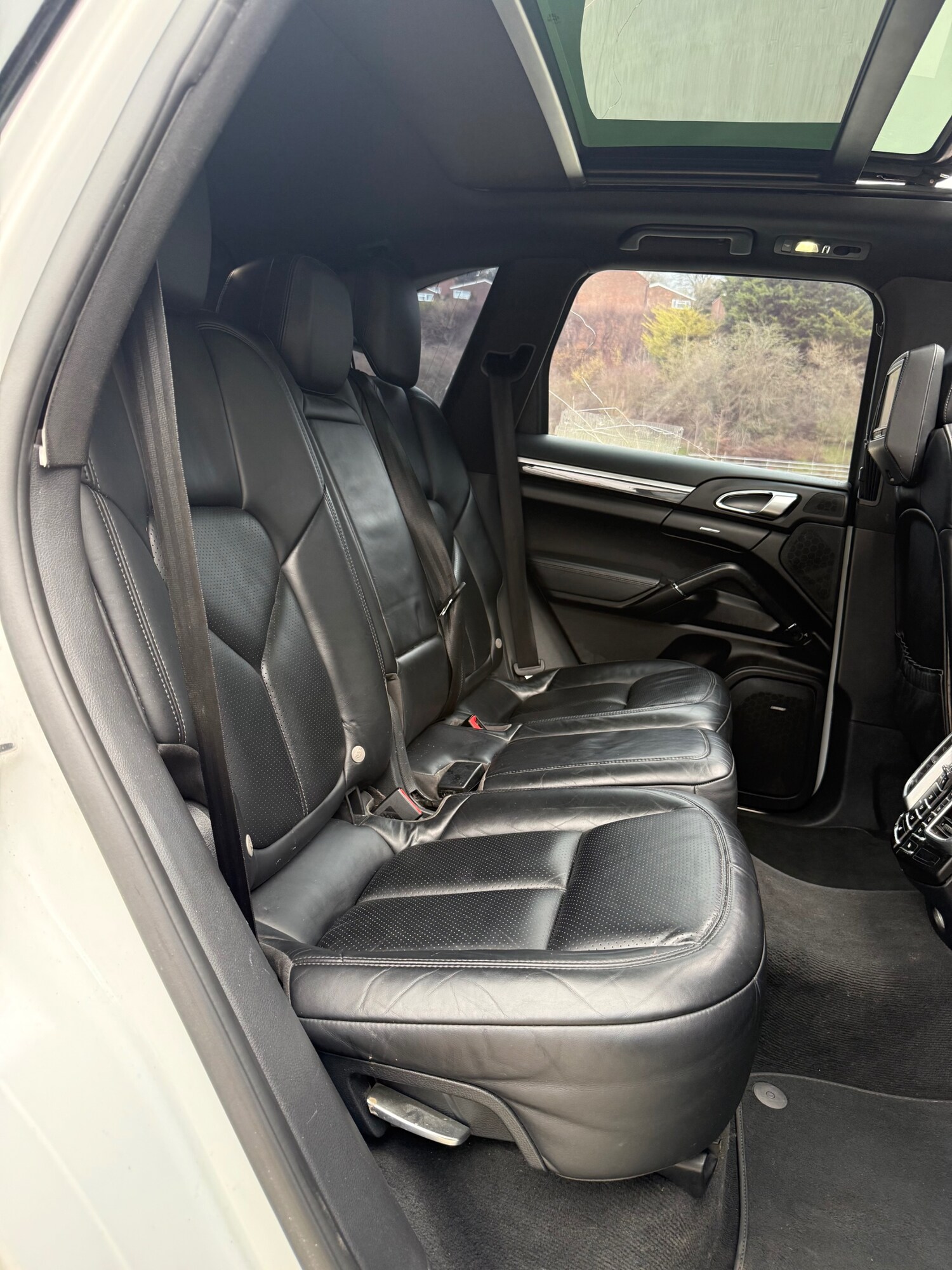 Used Porsche Cayenne 2015 for sale - 77693929: Photo 21