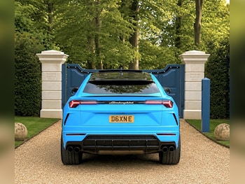 Used Lamborghini Urus 2019 for sale - 78637095: Photo