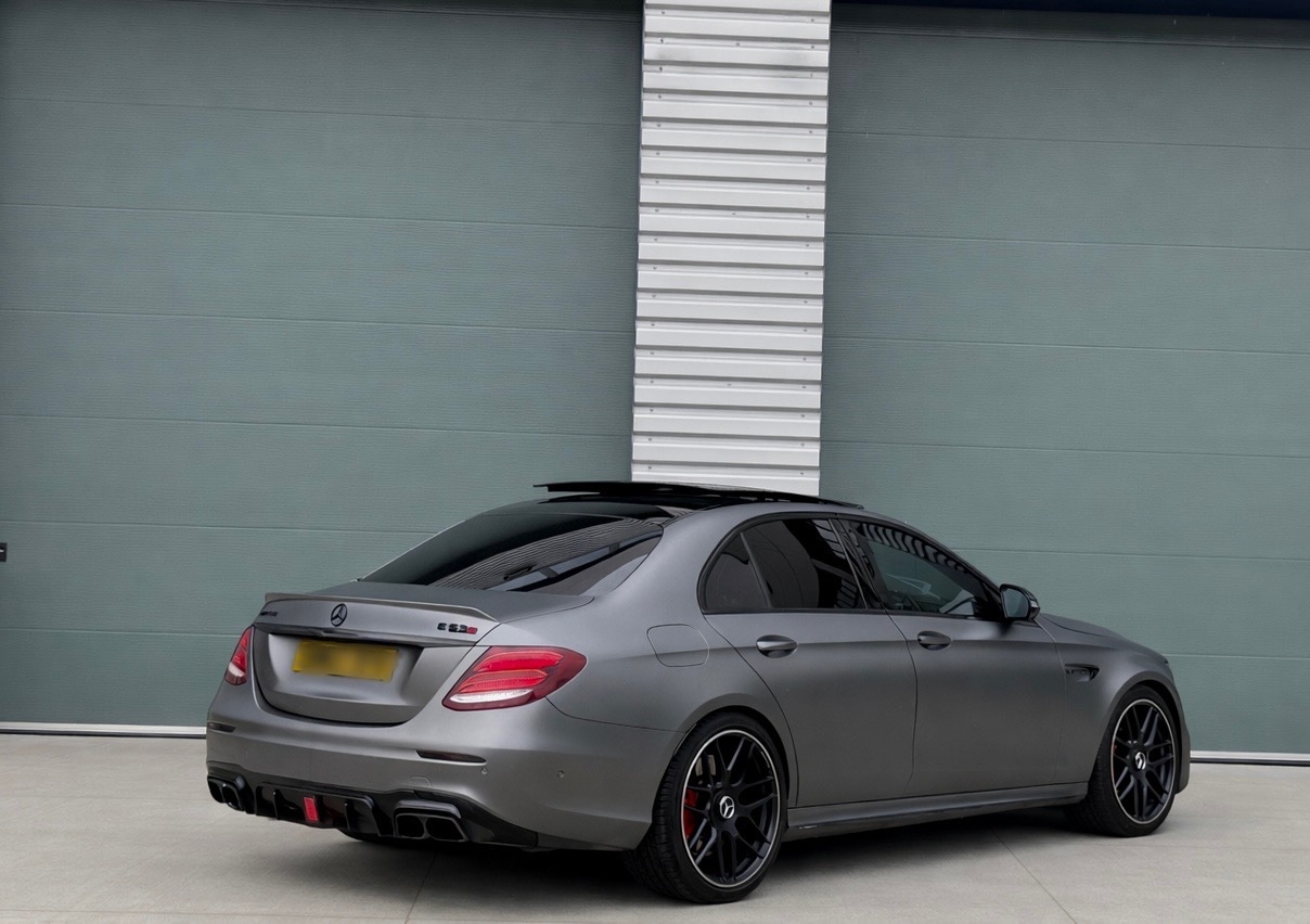 Used Mercedes-Benz E Class 2017 for sale - 77584277: Photo 2