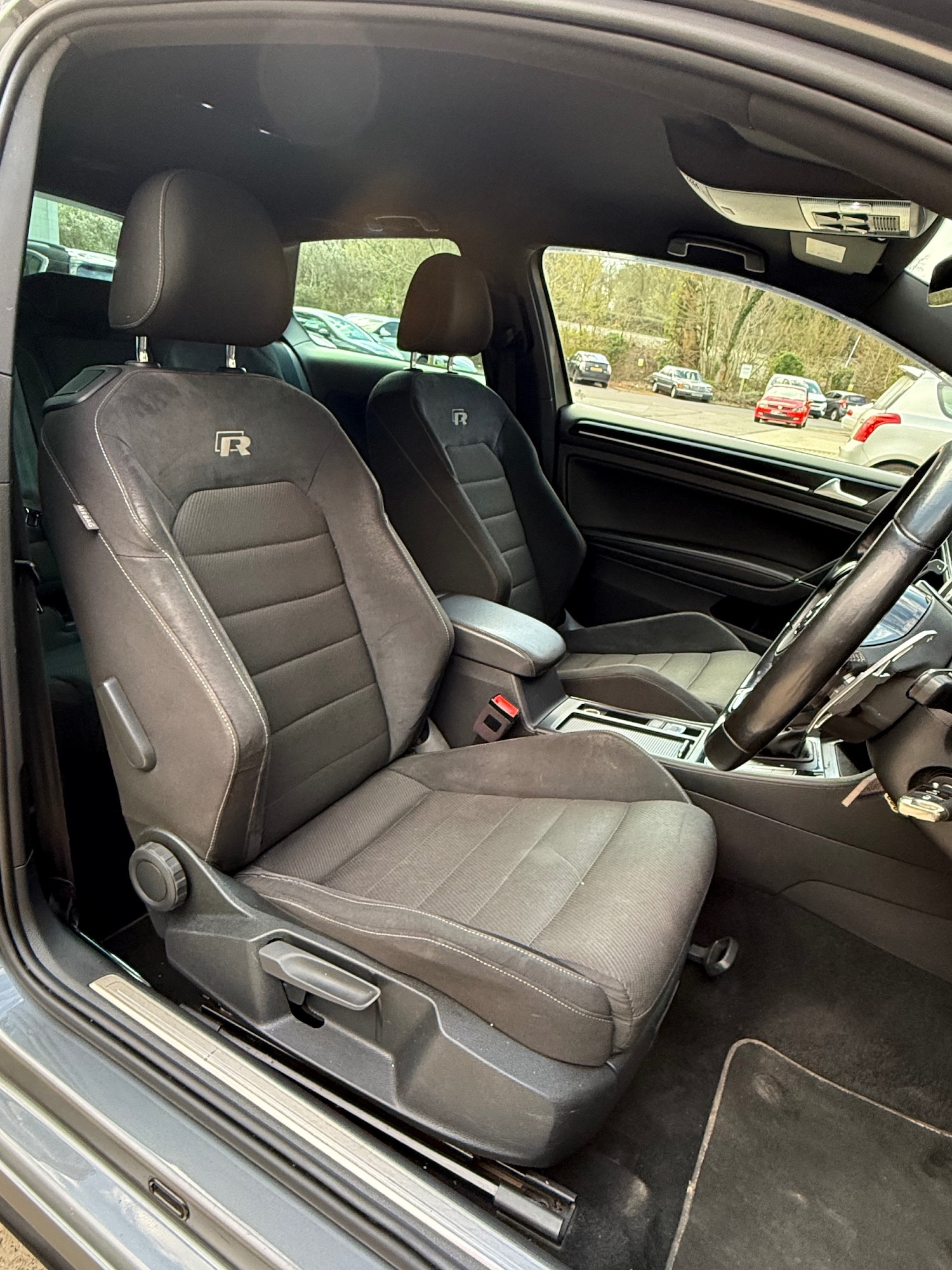 Used Volkswagen Golf 2017 for sale - 78071051: Photo 17