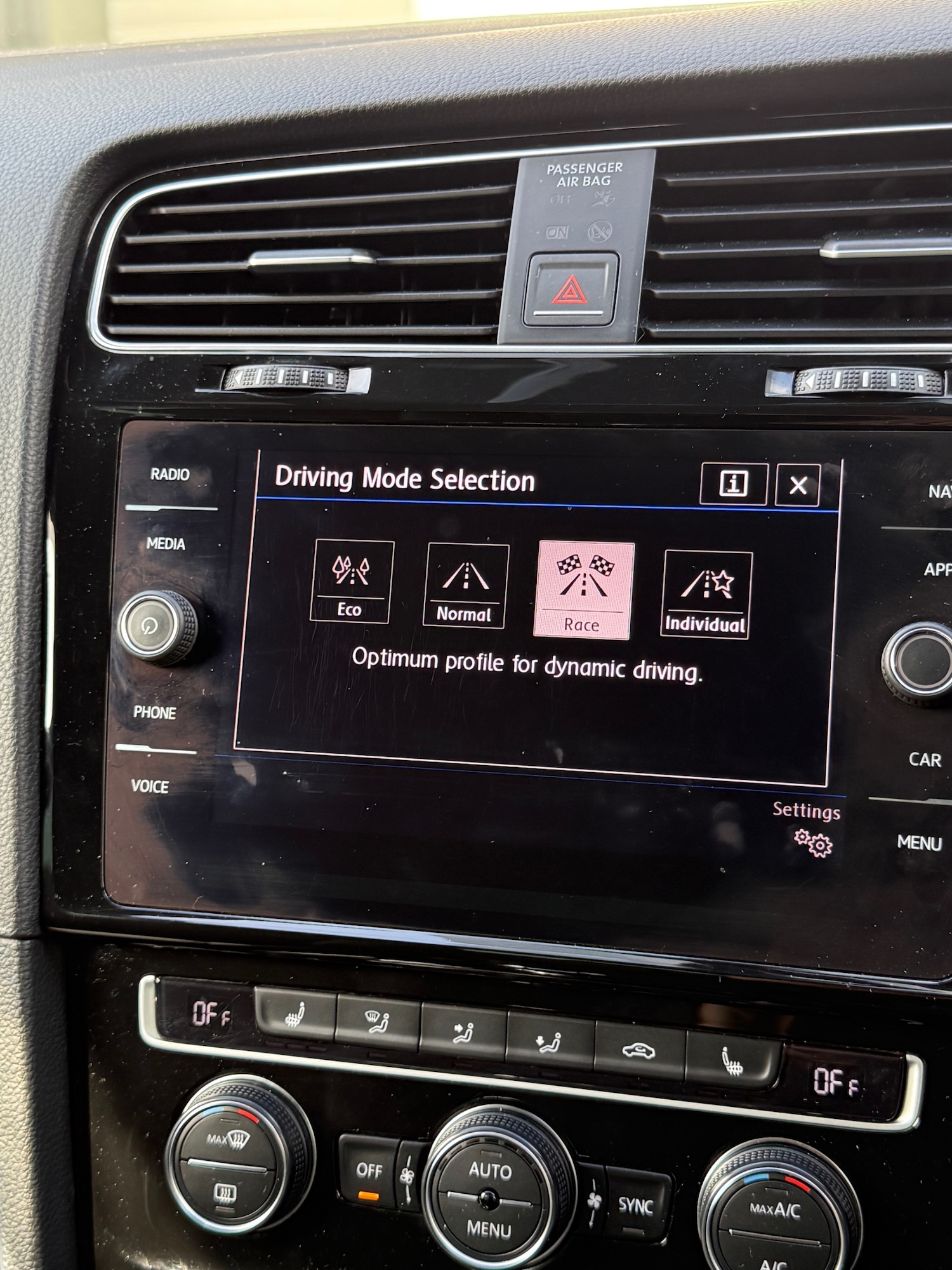 Used Volkswagen Golf 2017 for sale - 78071051: Photo 21