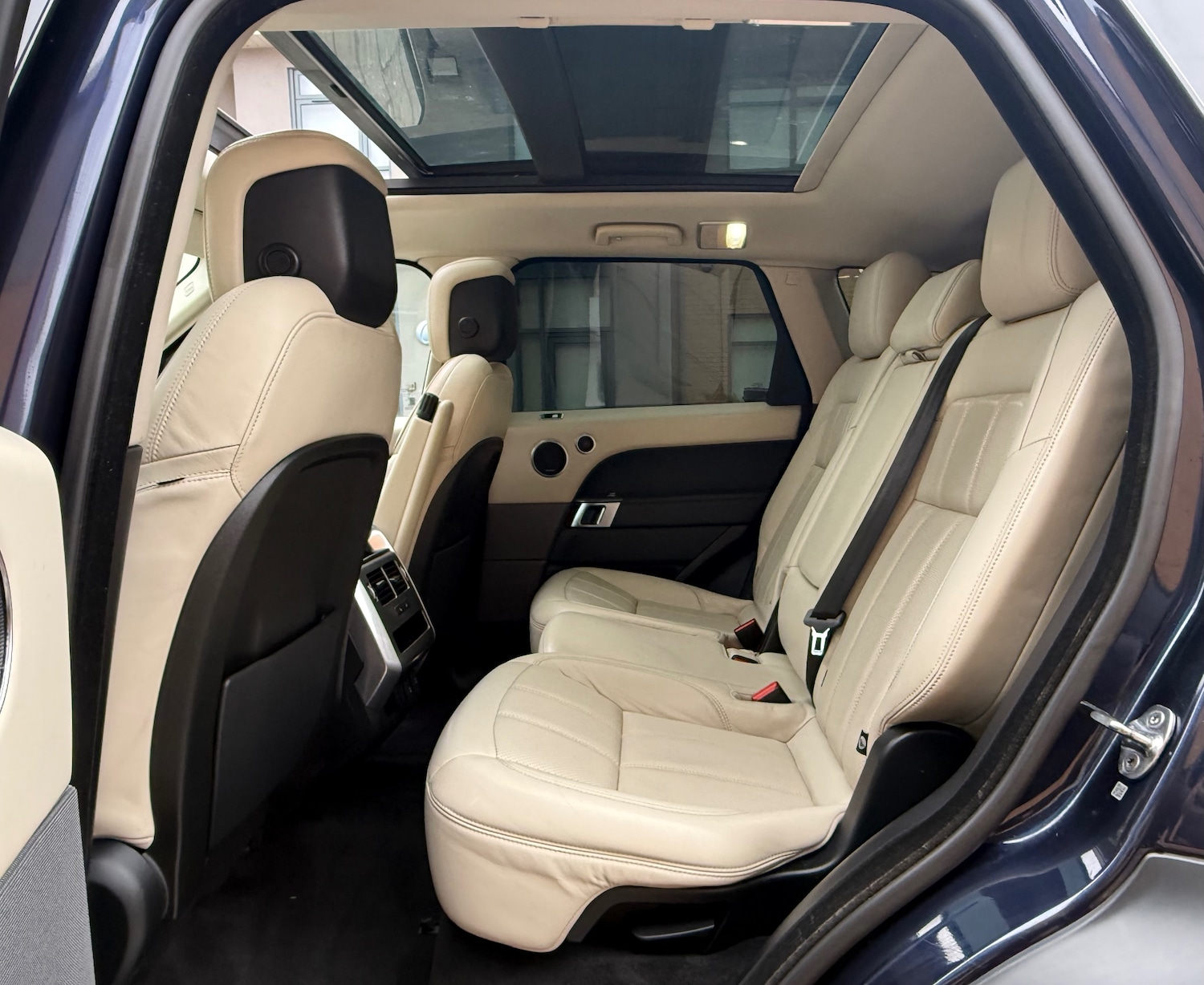 Used Land Rover Range Rover Sport 2018 for sale - 78136811: Photo 15