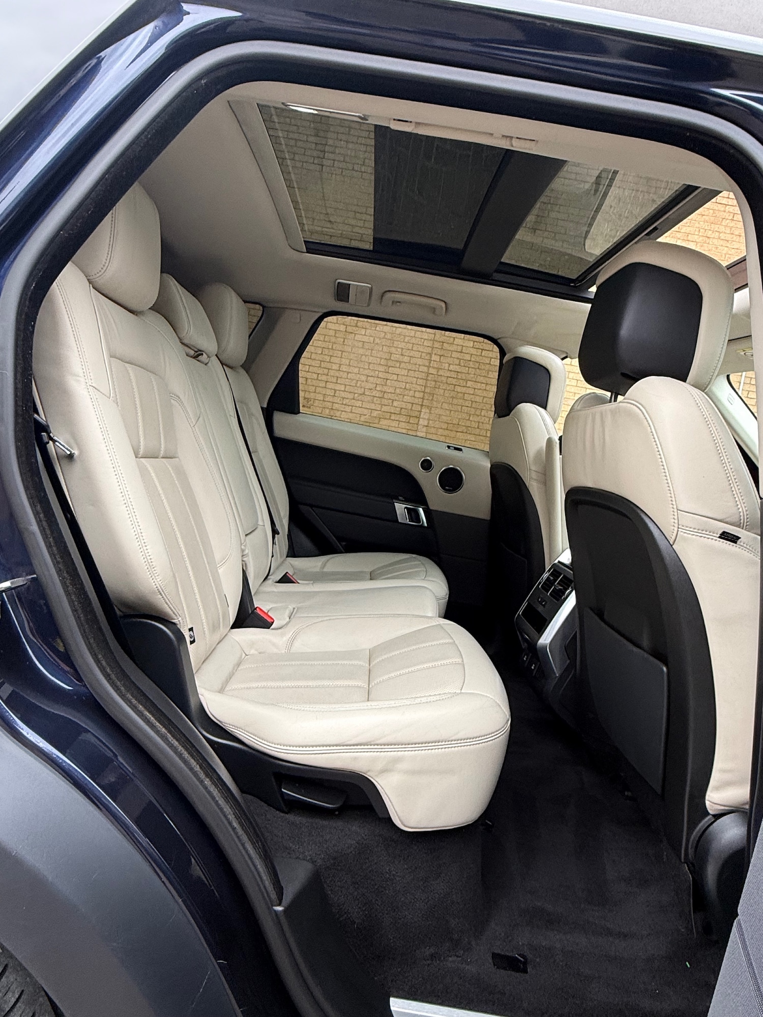 Used Land Rover Range Rover Sport 2018 for sale - 78136811: Photo 16