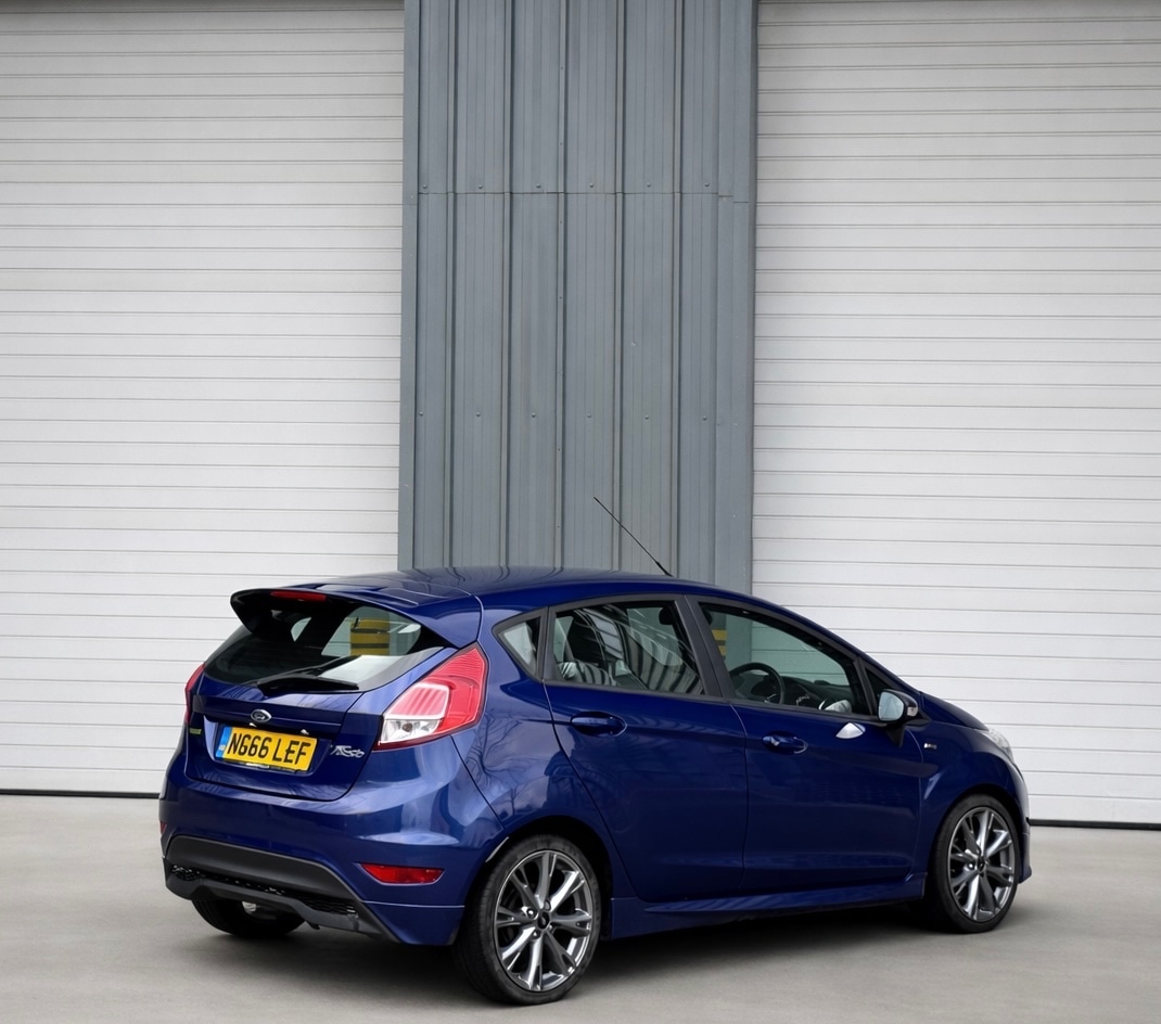 Used Ford Fiesta 2017 for sale - 77770661: Photo 2