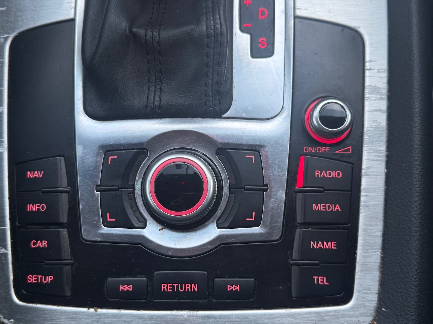 Used Audi Q7 2014 for sale - 77584663: Photo 25