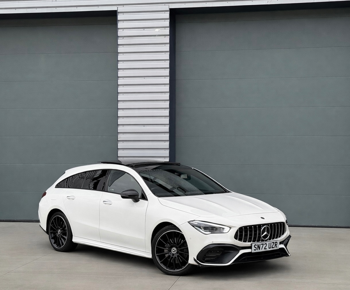 Used Mercedes-Benz CLA 2022 for sale - 77582377: Photo 1