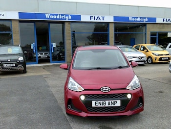 Used Hyundai i10 2018 for sale - 75925069: Photo