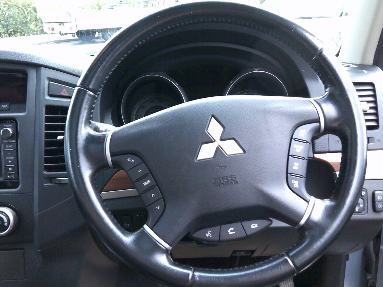 Used Mitsubishi Shogun 2013 for sale - 76793752: Photo 8