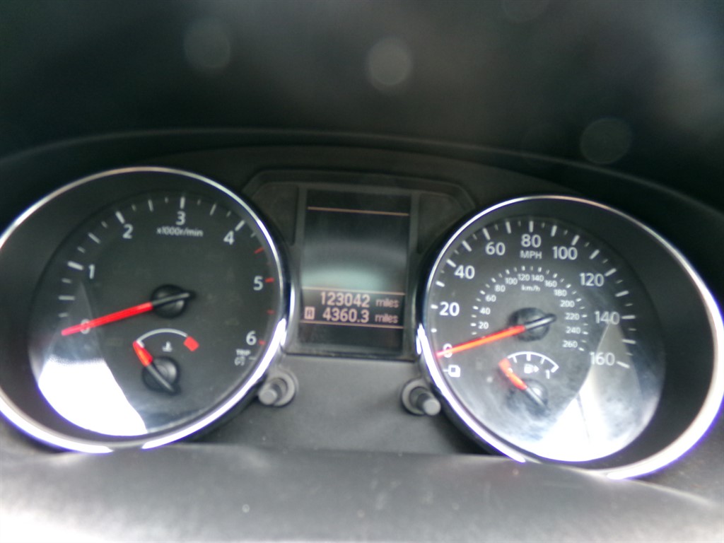 Used Nissan Qashqai 2010 for sale - 77619542: Photo 11