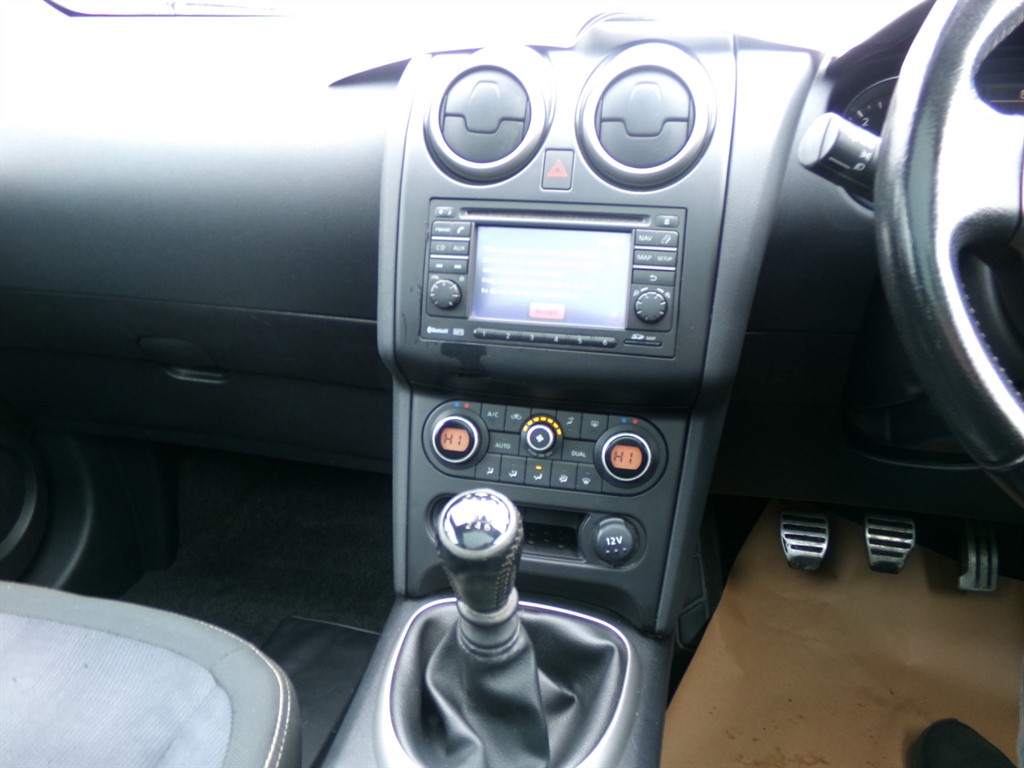 Used Nissan Qashqai 2010 for sale - 77619542: Photo 12