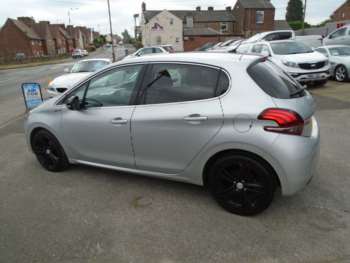 Used Peugeot 208 2016 for sale - 74697141: Photo