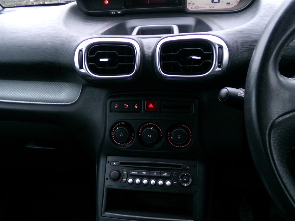 Used Citroen C3 Picasso 2017 for sale - 77406592: Photo 12