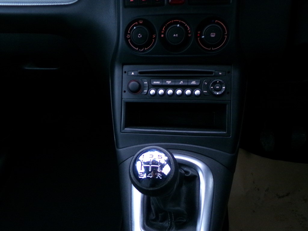 Used Citroen C3 Picasso 2017 for sale - 77406592: Photo 13