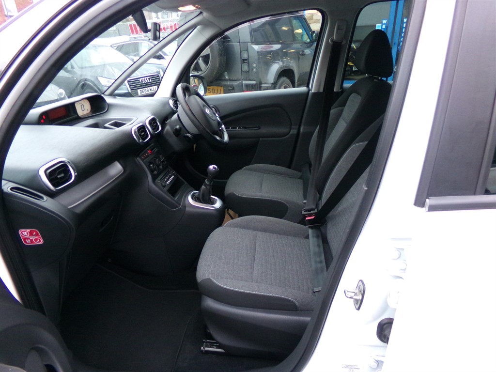 Used Citroen C3 Picasso 2017 for sale - 77406592: Photo 7