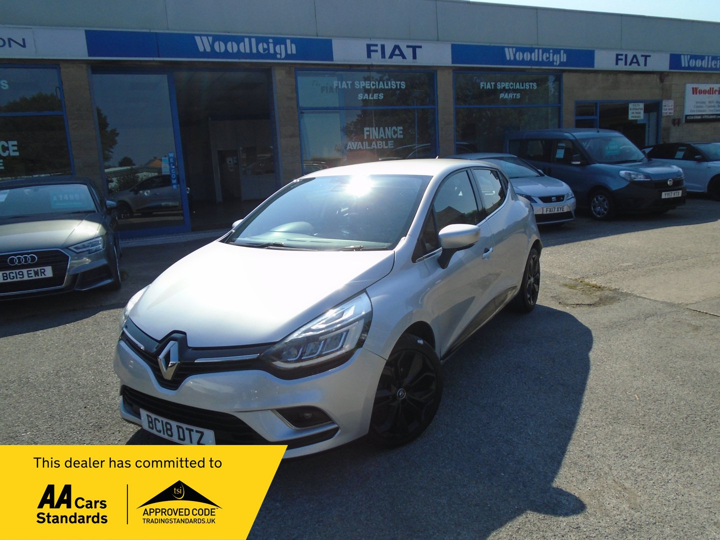 Used Renault Clio 2018 for sale - 76793760: Photo 1