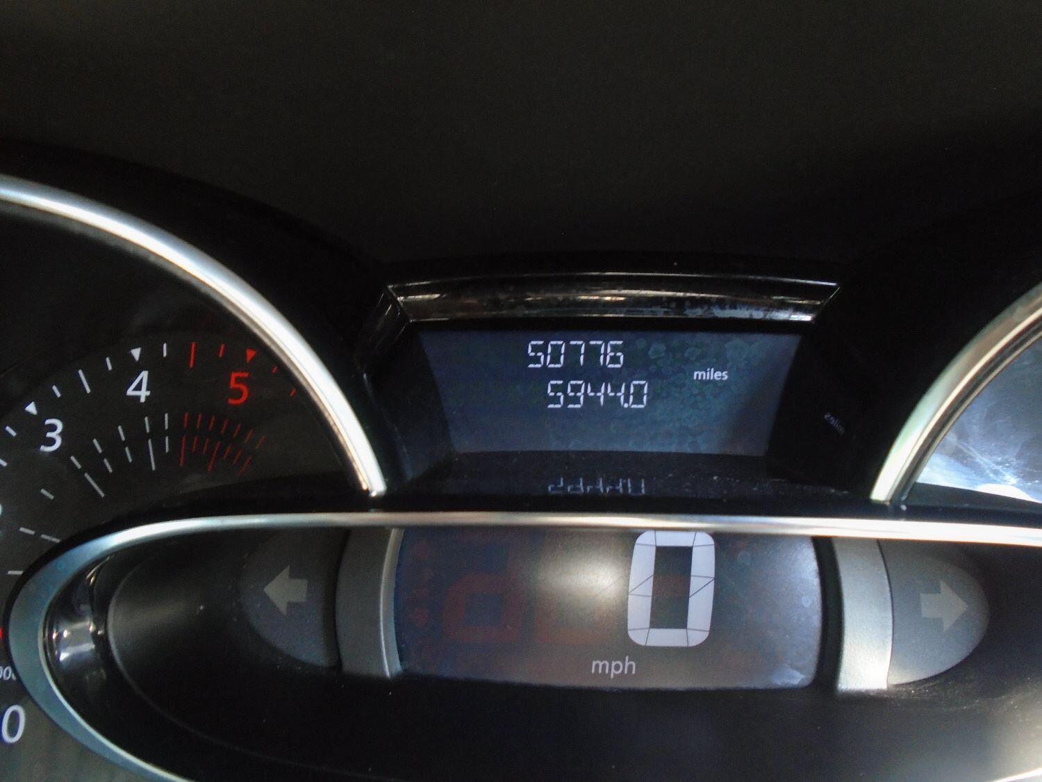 Used Renault Clio 2018 for sale - 76793760: Photo 14