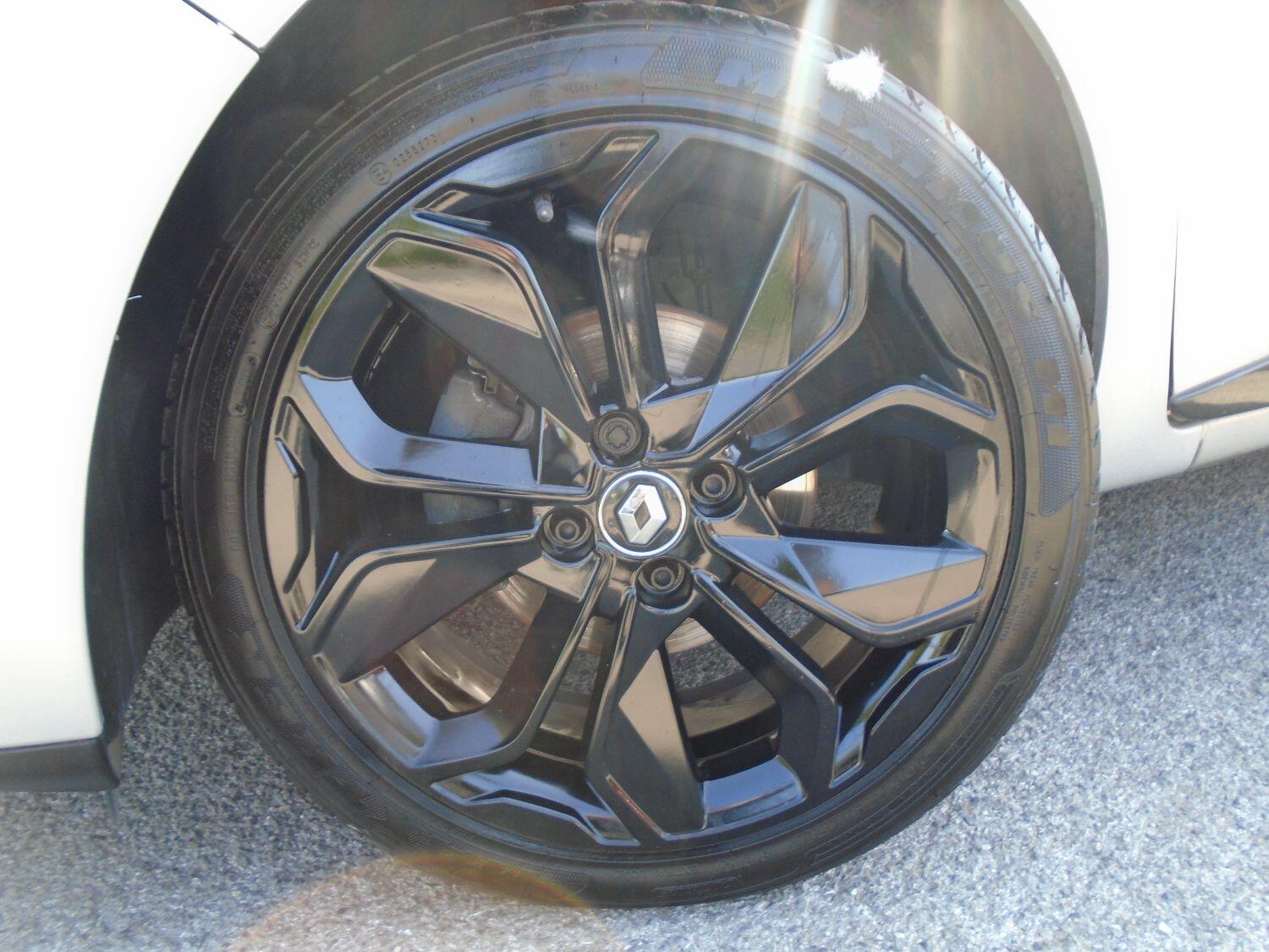 Used Renault Clio 2018 for sale - 76793760: Photo 9