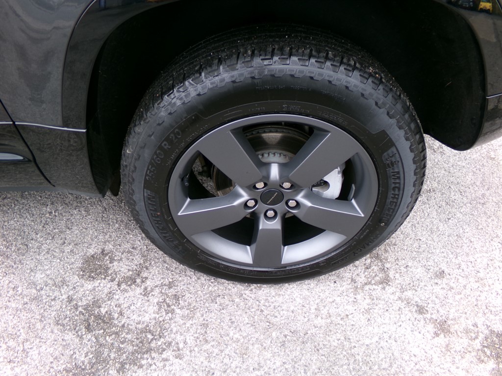 Used Land Rover Defender 2025 for sale - 78067264: Photo 12