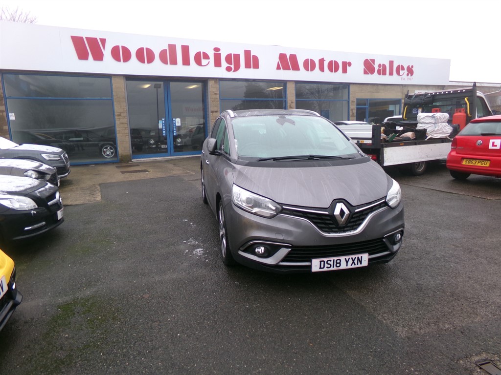 Used Renault Grand Scenic 2018 for sale - 77435377: Photo 2