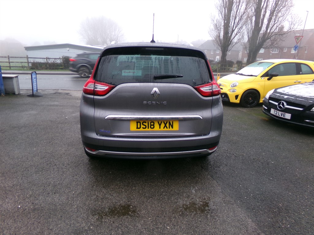 Used Renault Grand Scenic 2018 for sale - 77435377: Photo 5