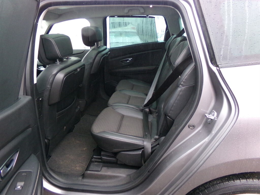 Used Renault Grand Scenic 2018 for sale - 77435377: Photo 8