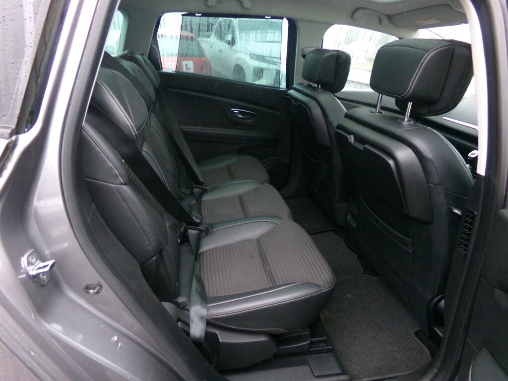 Used Renault Grand Scenic 2018 for sale - 77435377: Photo 9