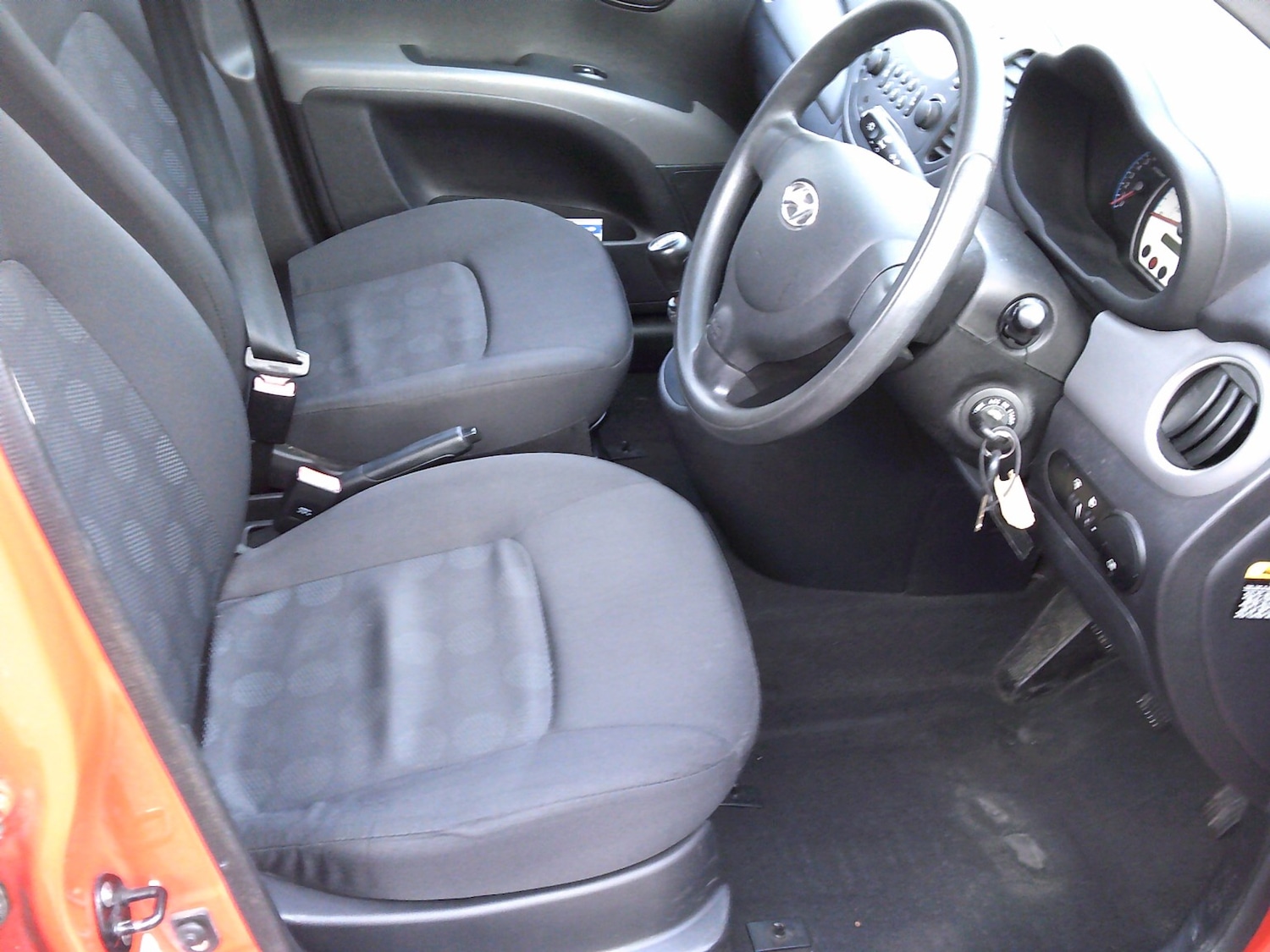 Used Hyundai i10 2010 for sale - 76935366: Photo 12