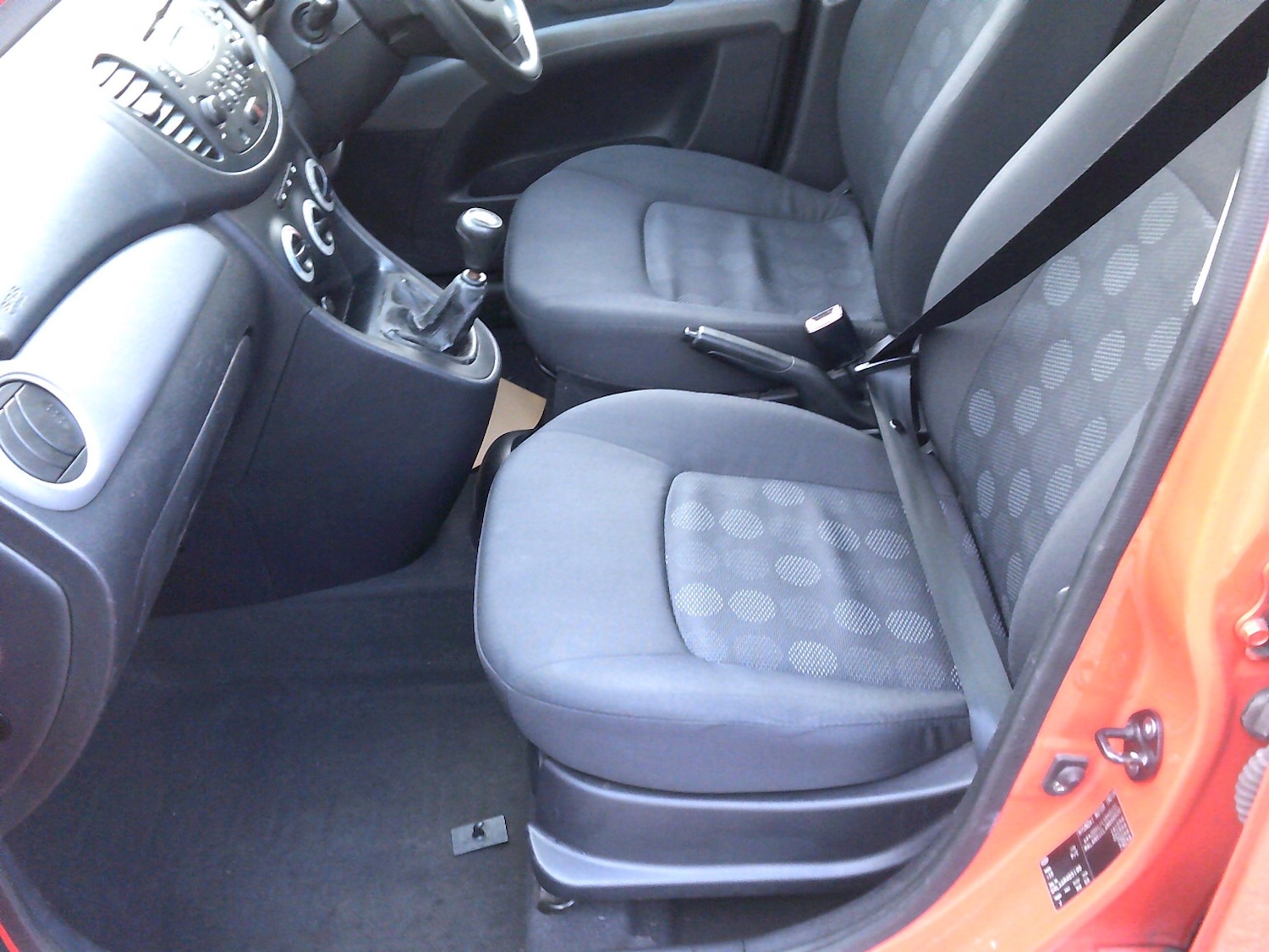 Used Hyundai i10 2010 for sale - 76935366: Photo 9