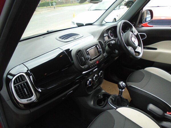 Used Fiat 500L 2016 for sale - 74380985: Photo 9