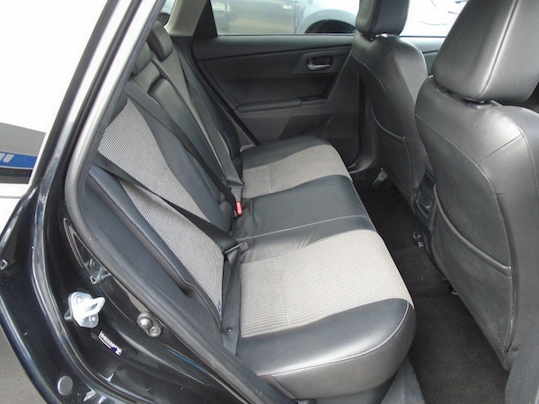 Used Toyota Auris 2017 for sale - 75767209: Photo 10