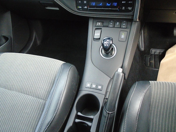 Used Toyota Auris 2017 for sale - 75767209: Photo 14