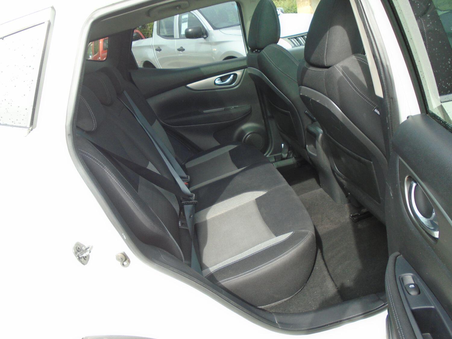 Used Nissan Qashqai 2017 for sale - 76793756: Photo 12