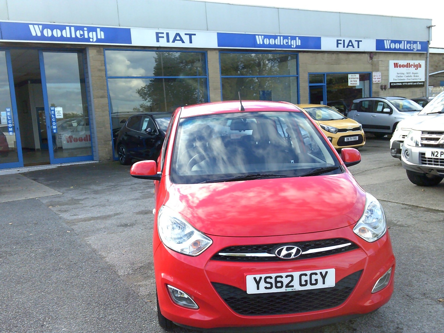 Used Hyundai i10 2012 for sale - 76347240: Photo 2