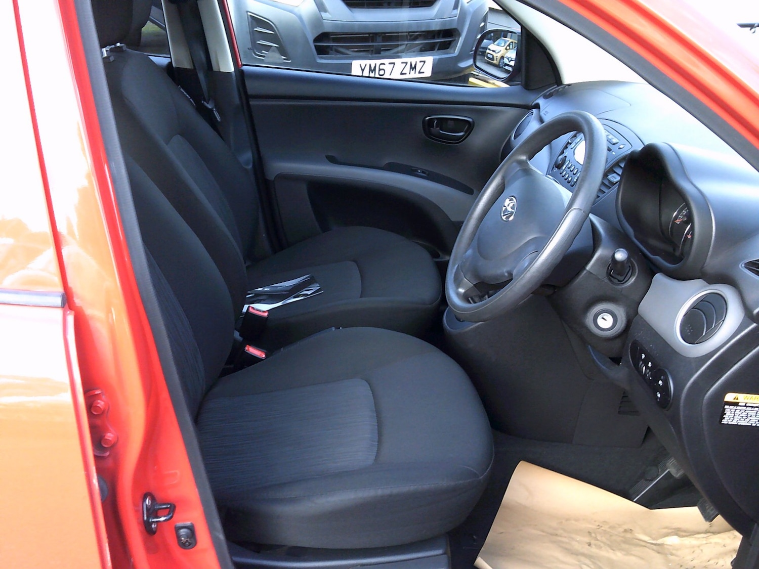 Used Hyundai i10 2012 for sale - 76347240: Photo 6