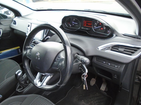 Used Peugeot 208 2019 for sale - 75667950: Photo 13