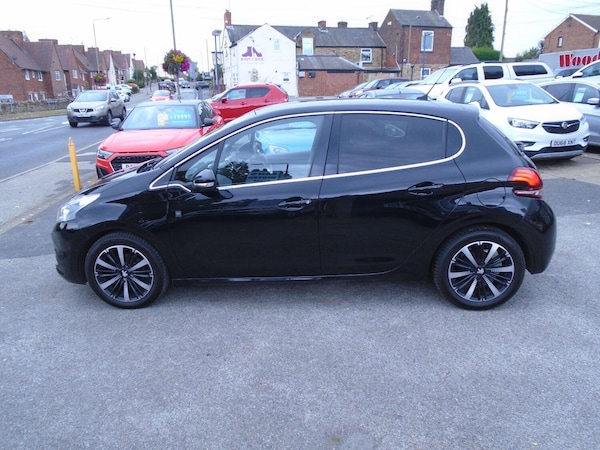 Used Peugeot 208 2019 for sale - 75667950: Photo 5
