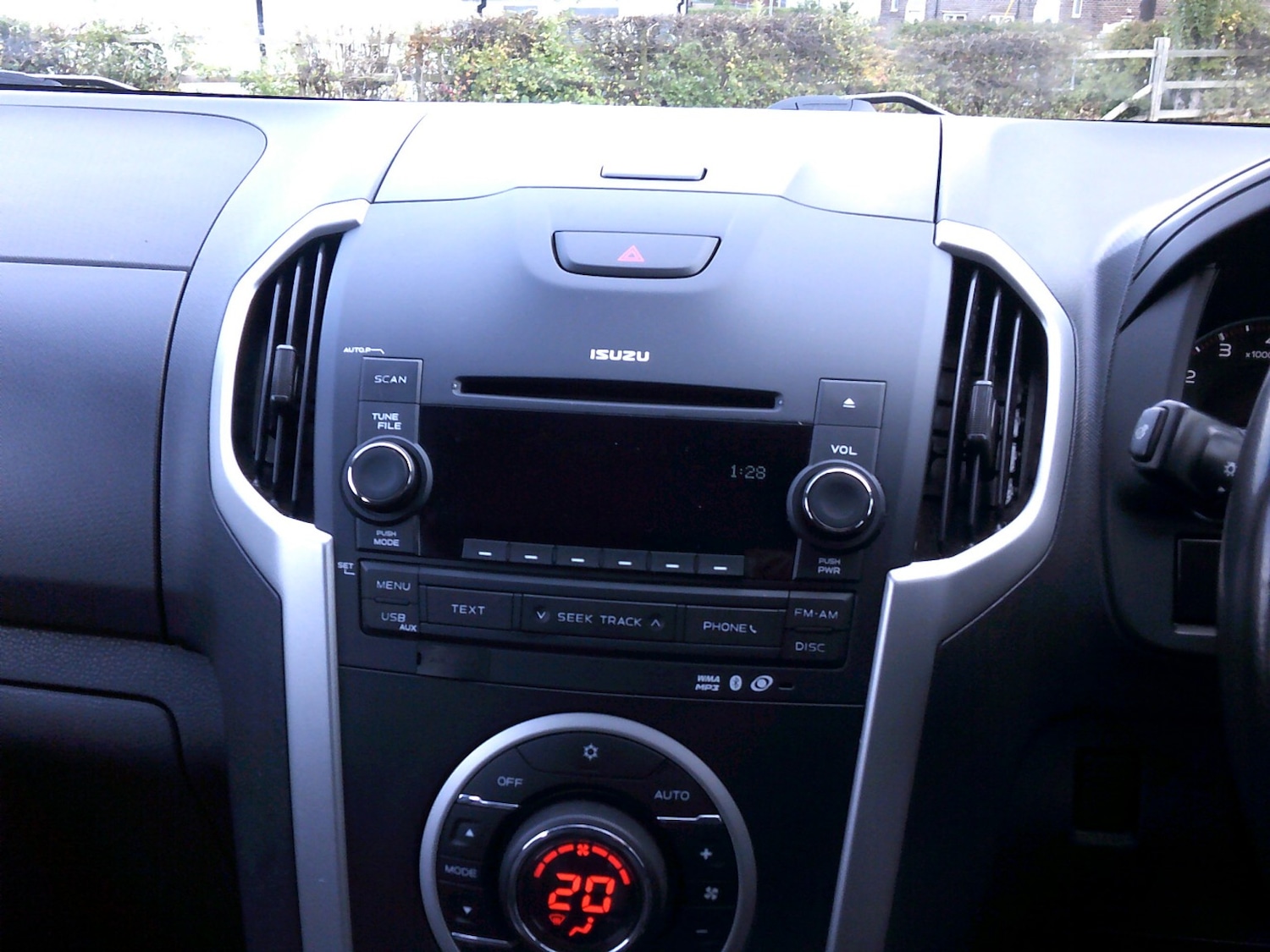 Used Isuzu D-Max 2013 for sale - 76305669: Photo 12