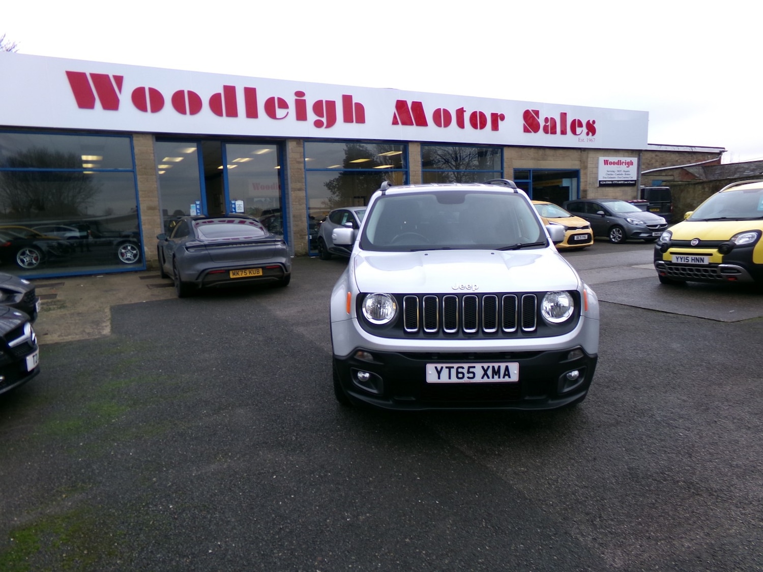 Used Jeep Renegade 2015 for sale - 77225187: Photo 2