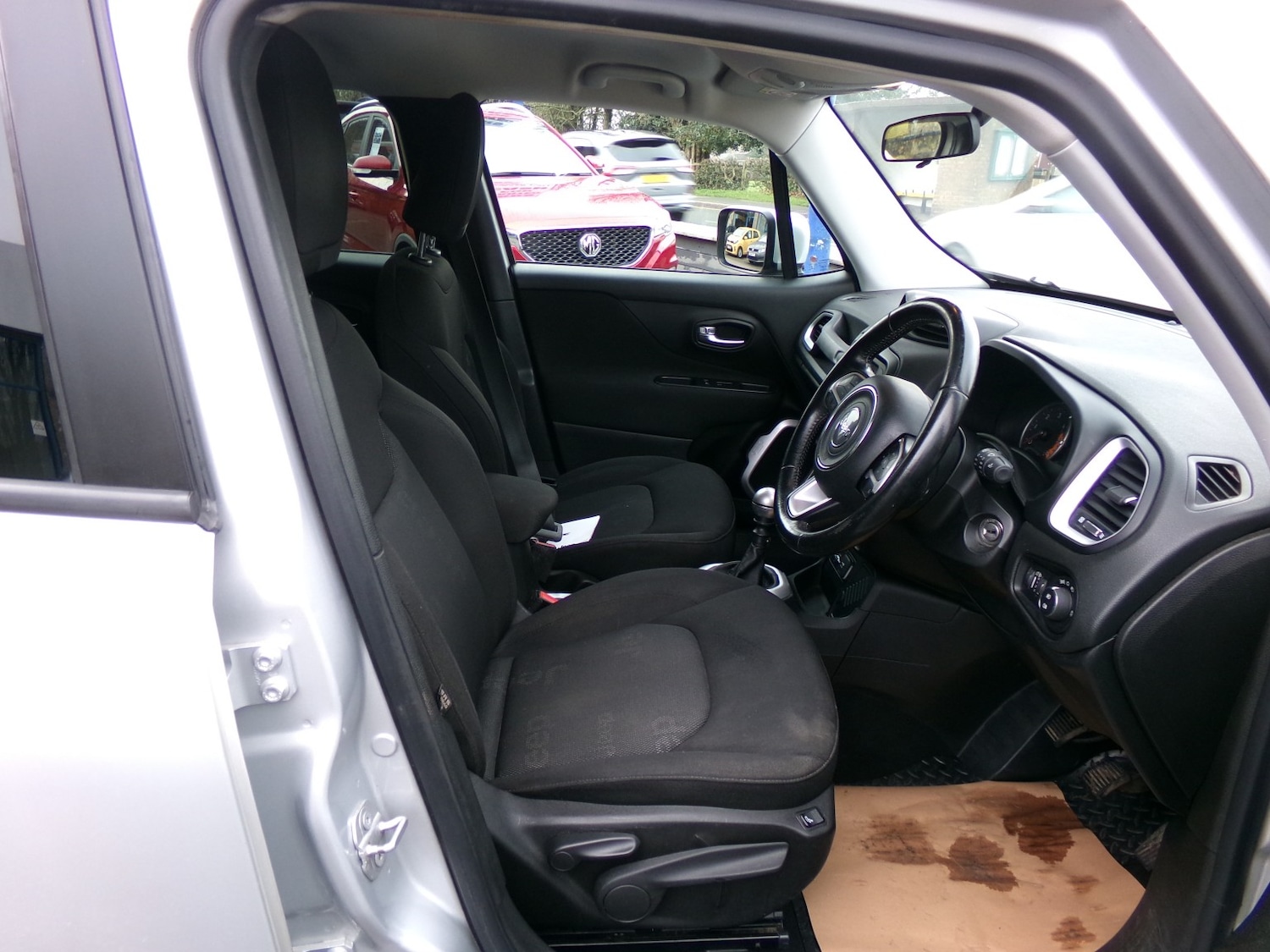 Used Jeep Renegade 2015 for sale - 77225187: Photo 6
